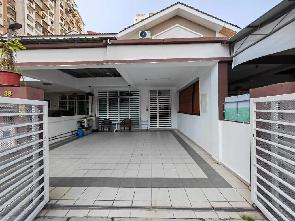 Сasa de vacaciones 38 Georgetown 3 Storey Terrace Local Food 5Rooms 16Pax Malasia